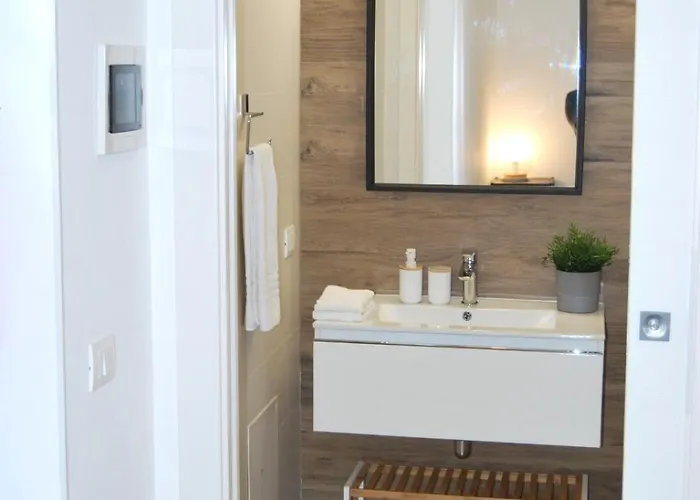 Apartment Rosato 3 - Moderno E Confortevole Con Spazio Esterno Tra Mondello E Il Centro Storico